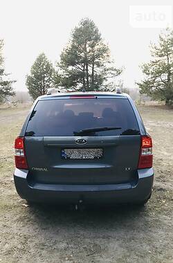 Минивэн Kia Carnival 2006 в Киеве