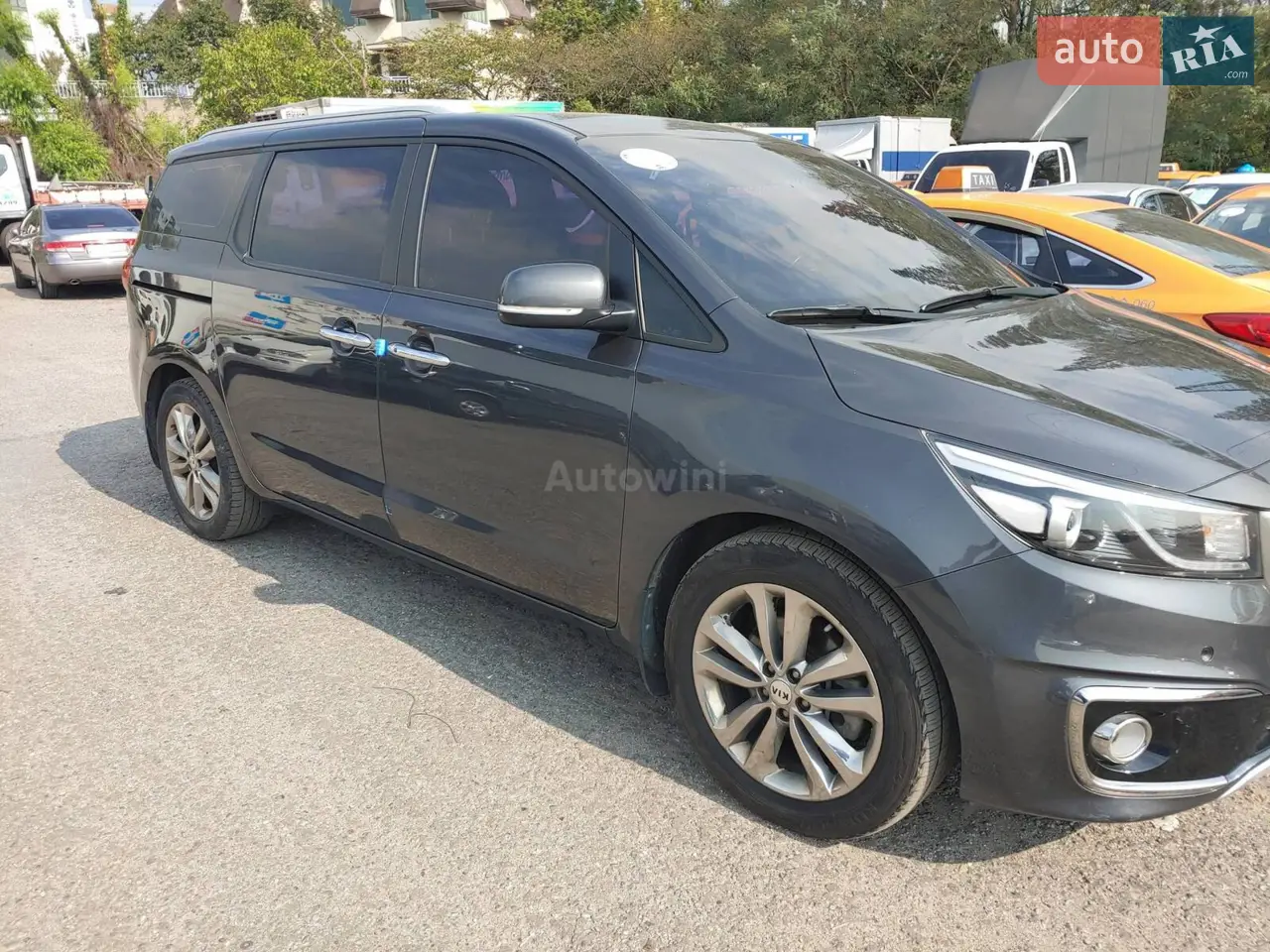 2016 Kia Carnival - мініатюра 2