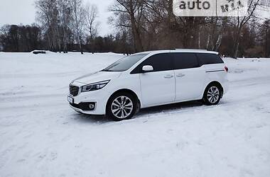 Минивэн Kia Carnival 2015 в Сумах