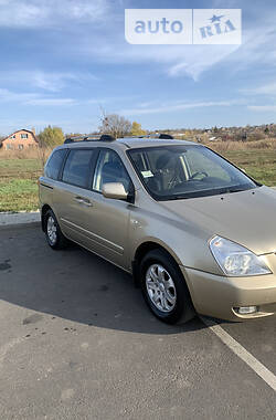 Універсал Kia Carnival 2010 в 