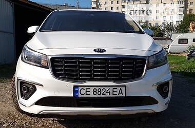 Минивэн Kia Carnival 2018 в Черновцах