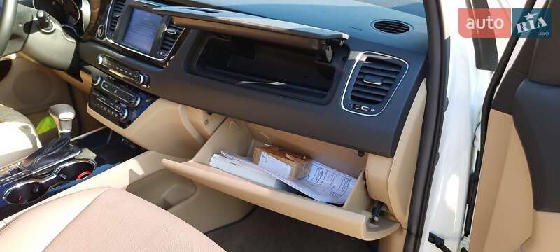 Минивэн Kia Carnival 2018 в Черновцах фото 25 Минивэн Kia Carnival 2018 в Черновцах