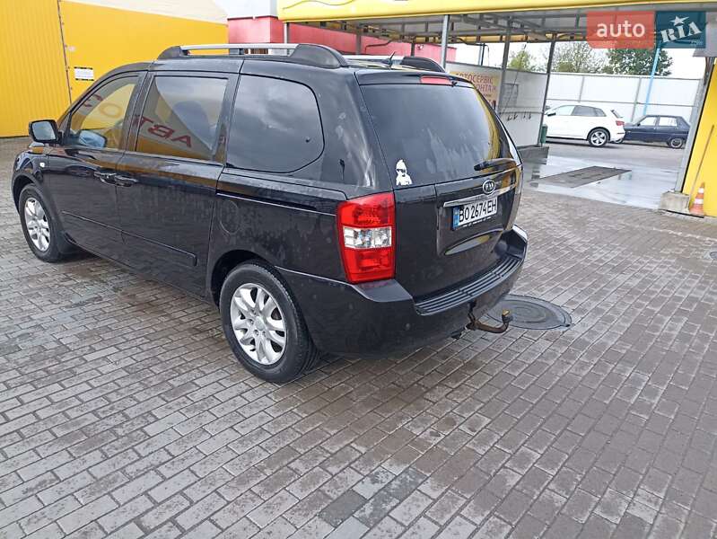 Минивэн Kia Carnival 2008 в Новояворовске
