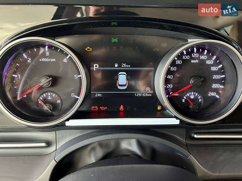 Мінівен Kia Carnival 2021 в Одесі