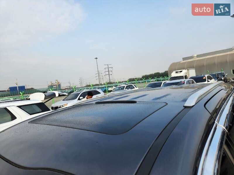 Минивэн Kia Carnival 2016 в Доброполье