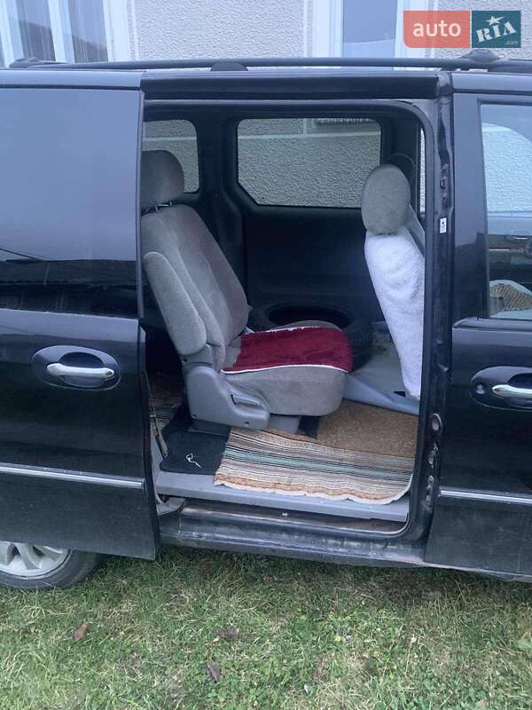 Мінівен Kia Carnival 2005 в Коломиї