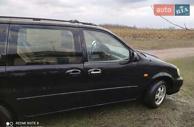 Минивэн Kia Carnival 2001 в Чернобае