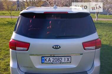 Мінівен Kia Carnival 2014 в Умані