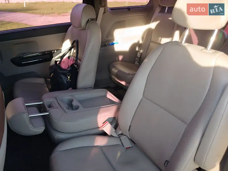 Kia Carnival 2014 VIN KNHMF37ABFS001411 фото оголошення 26 з 69