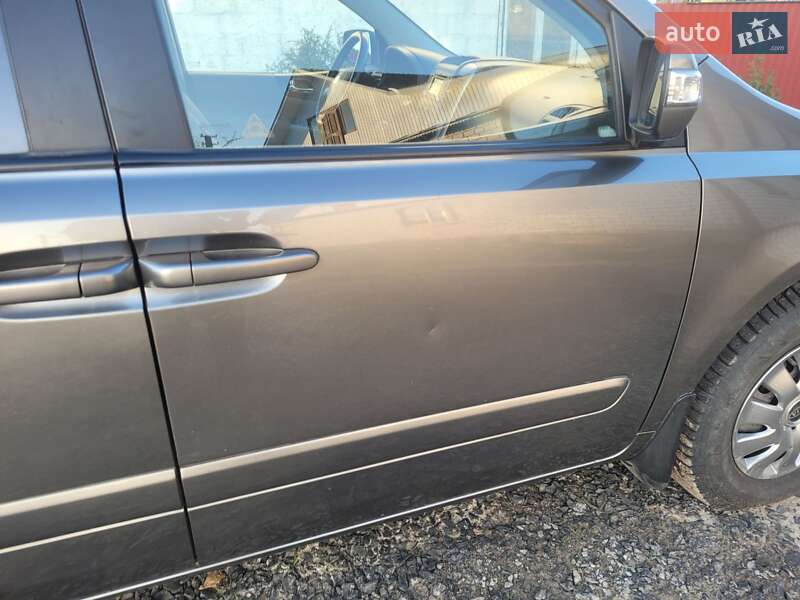 Минивэн Kia Carnival 2010 в Камне-Каширском фото 6 Минивэн Kia Carnival 2010 в Камне-Каширском