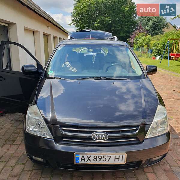 Мінівен Kia Carnival 2006 в Львові