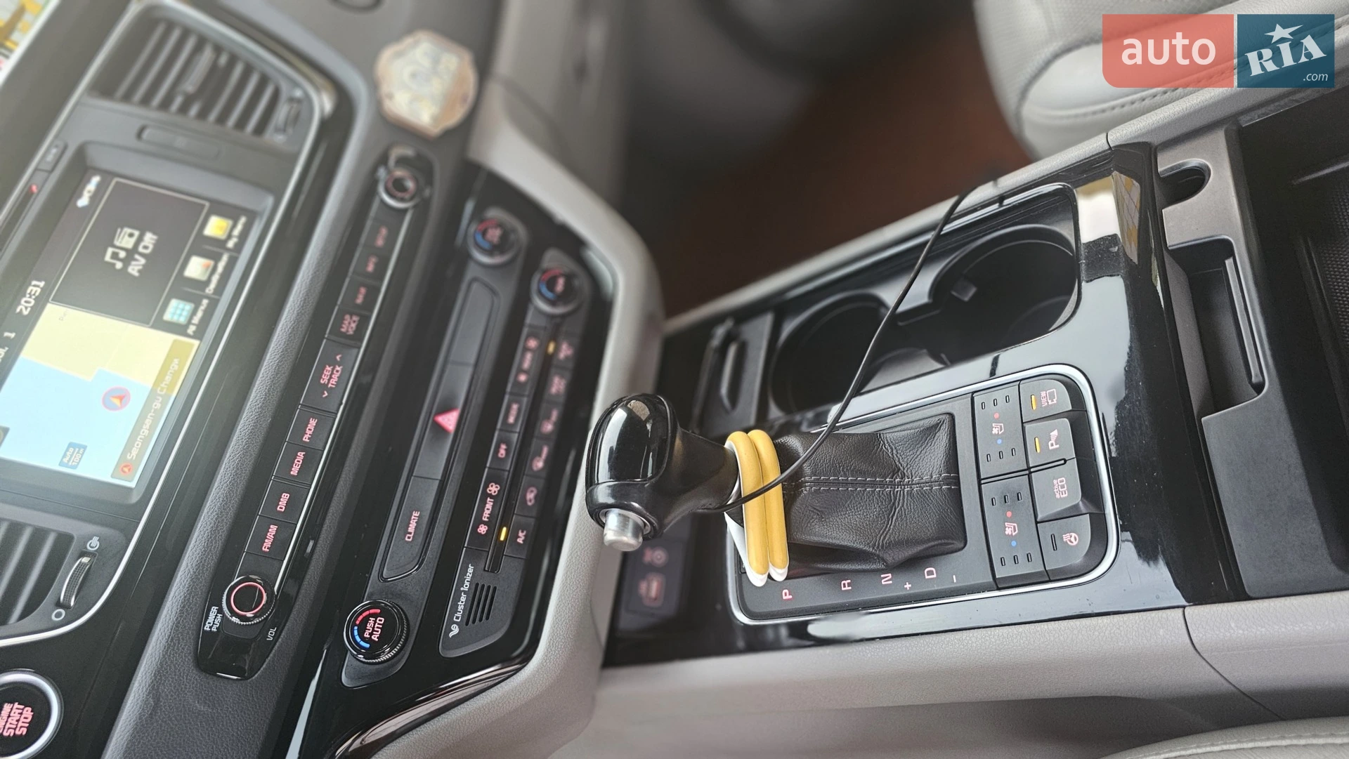 2014 Kia Carnival - мініатюра 19