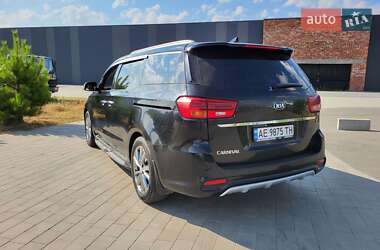 Мінівен Kia Carnival 2018 в Хмельницькому