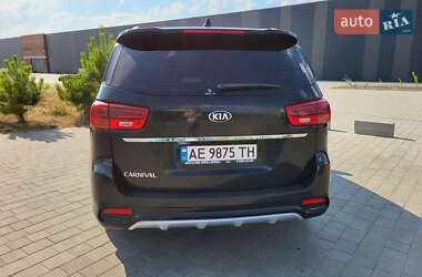 Мінівен Kia Carnival 2018 в Хмельницькому