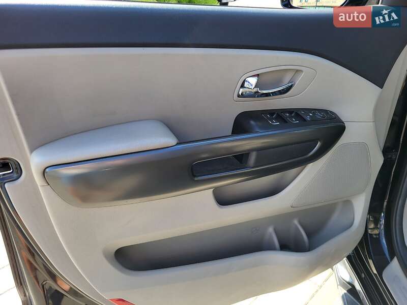 Минивэн Kia Carnival 2018 в Хмельницком