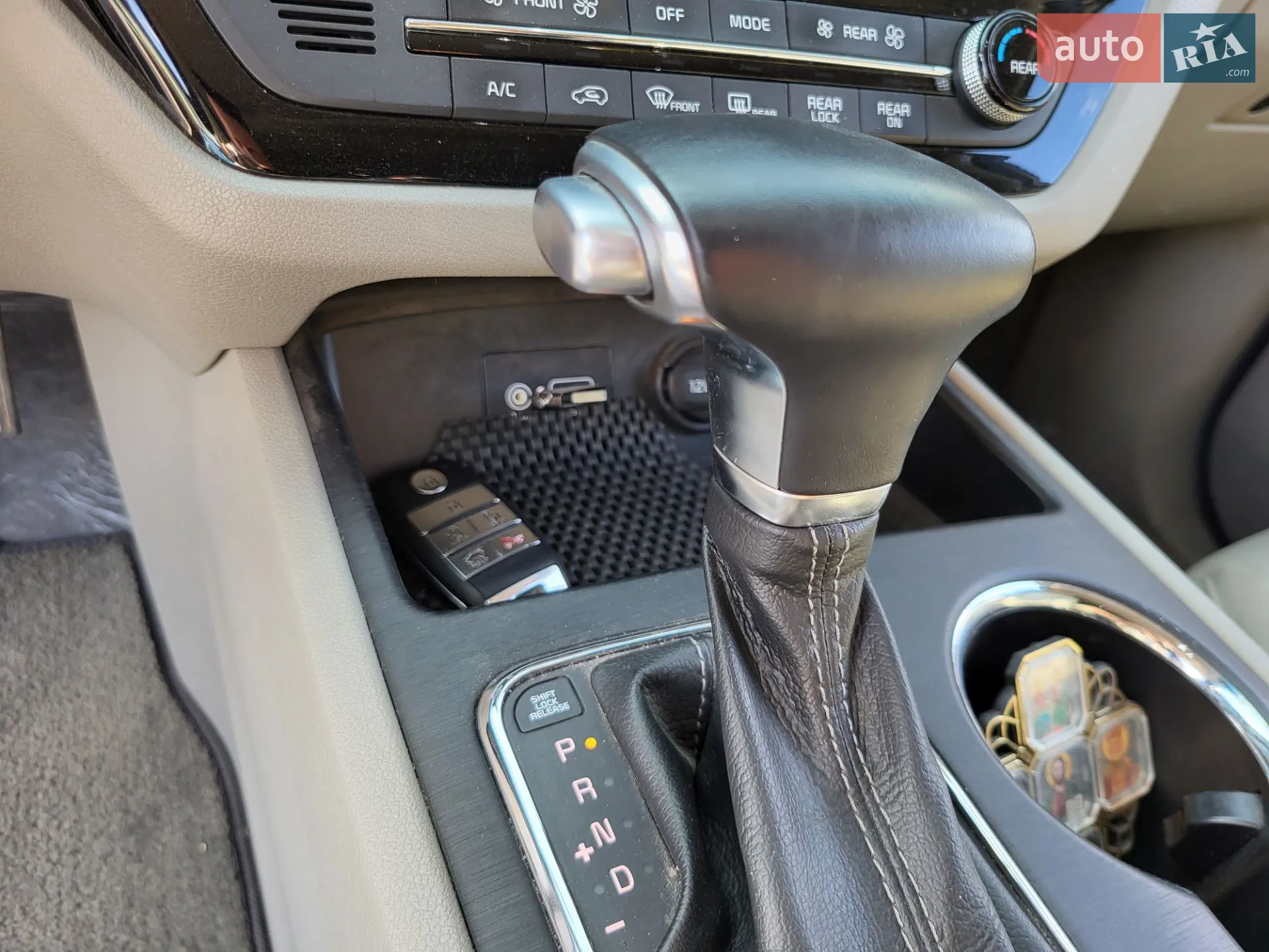 2018 Kia Carnival - мініатюра 38