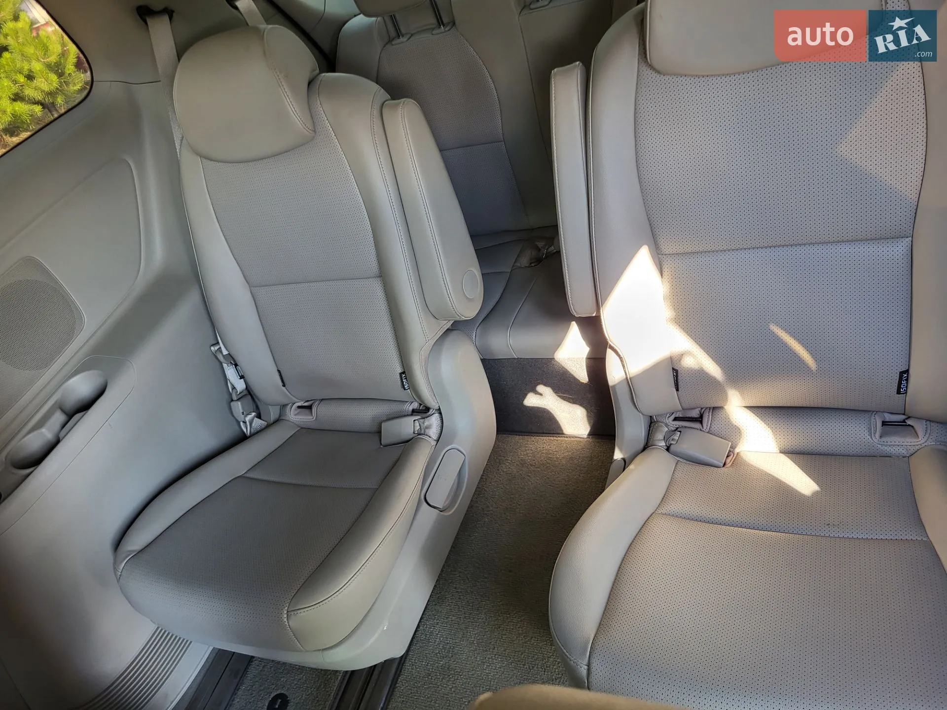 2018 Kia Carnival - мініатюра 44