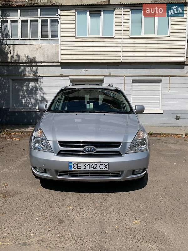 Минивэн Kia Carnival 2006 в Черновцах