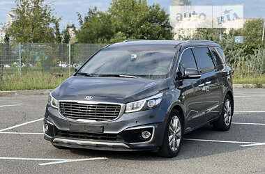 Минивэн Kia Carnival 2016 в Киеве