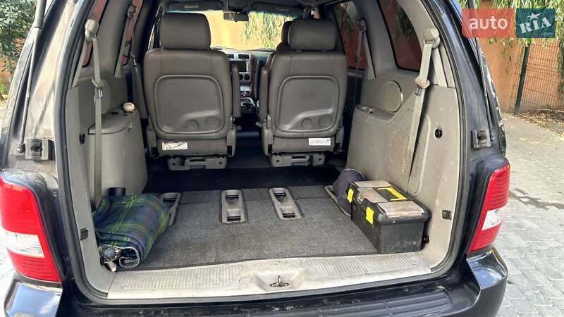Минивэн Kia Carnival 2004 в Ивано-Франковске фото 4 Минивэн Kia Carnival 2004 в Ивано-Франковске
