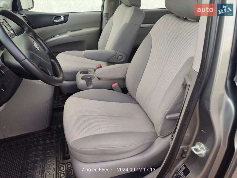 Мінівен Kia Carnival 2012 в Рівному