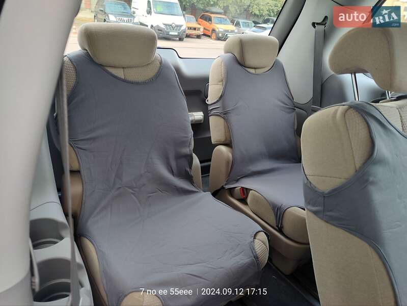 Мінівен Kia Carnival 2012 в Рівному
