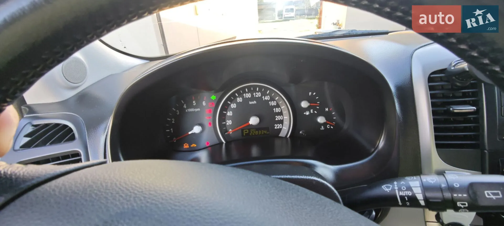 2010 Kia Carnival - мініатюра 8