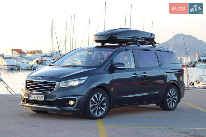 Мінівен Kia Carnival 2015 в Сумах