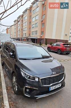 Минивэн Kia Carnival 2018 в Киеве