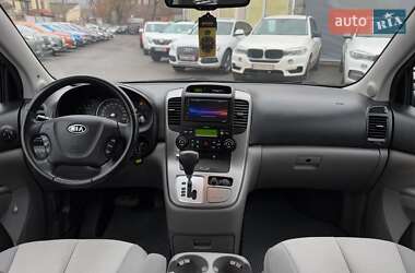 Мінівен Kia Carnival 2012 в Вінниці