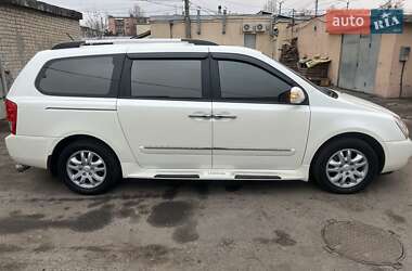 Мінівен Kia Carnival 2011 в Харкові