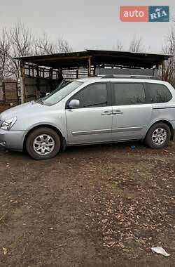 Минивэн Kia Carnival 2008 в 