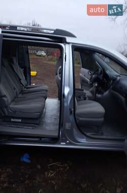 Минивэн Kia Carnival 2008 в 