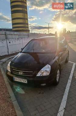 Мінівен Kia Carnival 2008 в Києві