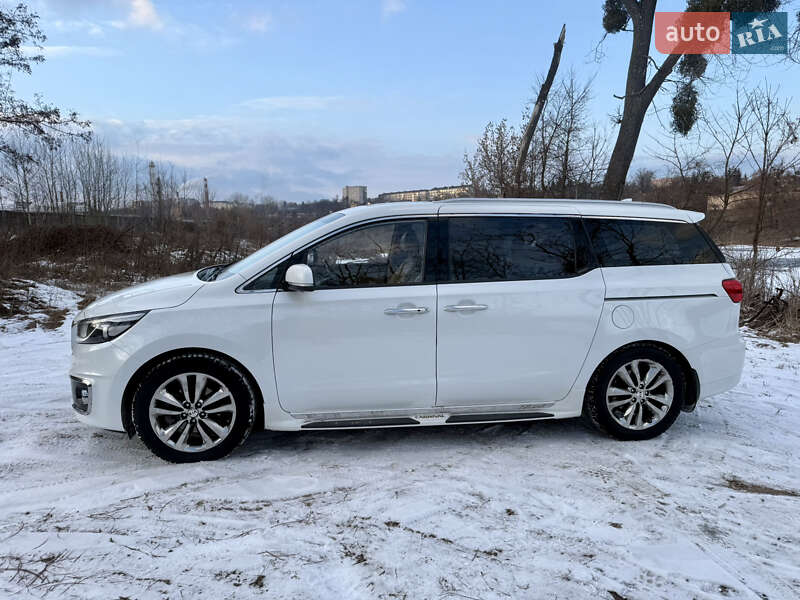 Минивэн Kia Carnival 2017 в Житомире фото 13 Минивэн Kia Carnival 2017 в Житомире