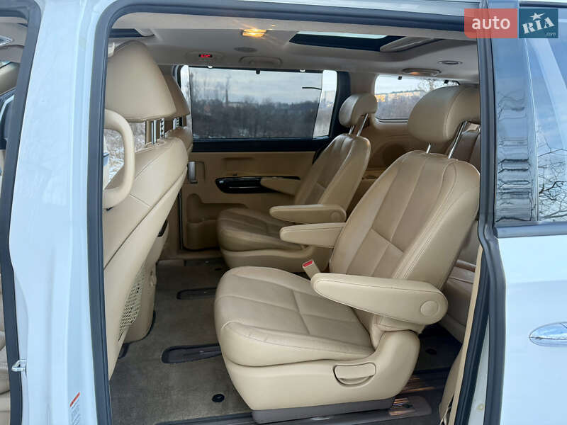 Минивэн Kia Carnival 2017 в Житомире фото 29 Минивэн Kia Carnival 2017 в Житомире
