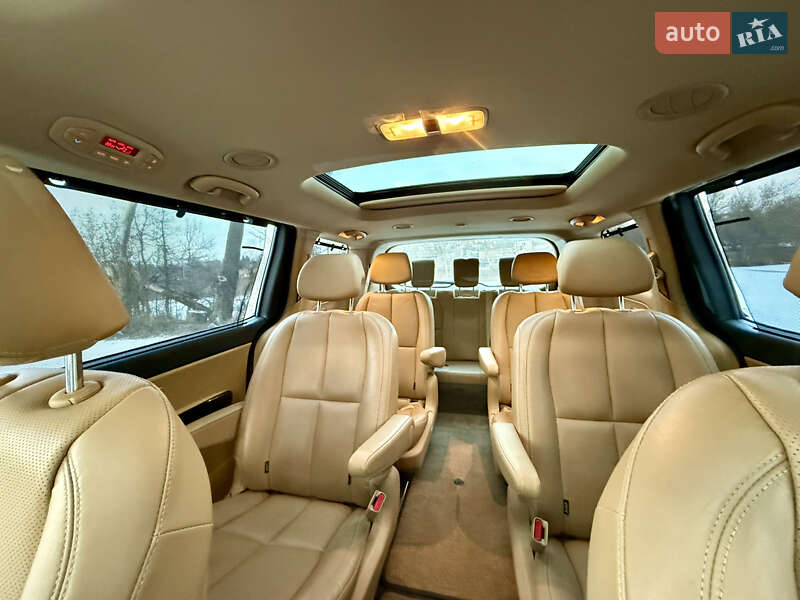 Минивэн Kia Carnival 2017 в Житомире фото 35 Минивэн Kia Carnival 2017 в Житомире