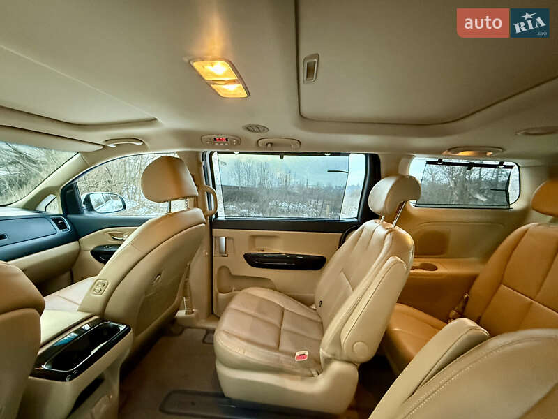 Минивэн Kia Carnival 2017 в Житомире фото 41 Минивэн Kia Carnival 2017 в Житомире