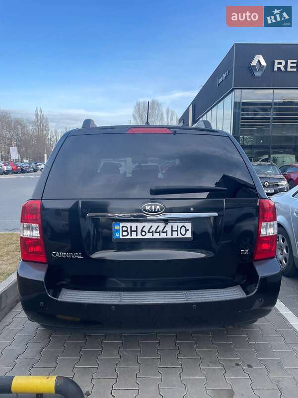 Минивэн Kia Carnival 2006 в Одессе фото 10 Минивэн Kia Carnival 2006 в Одессе