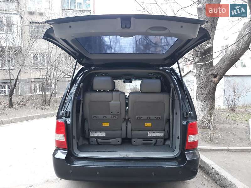 Минивэн Kia Carnival 2006 в Одессе