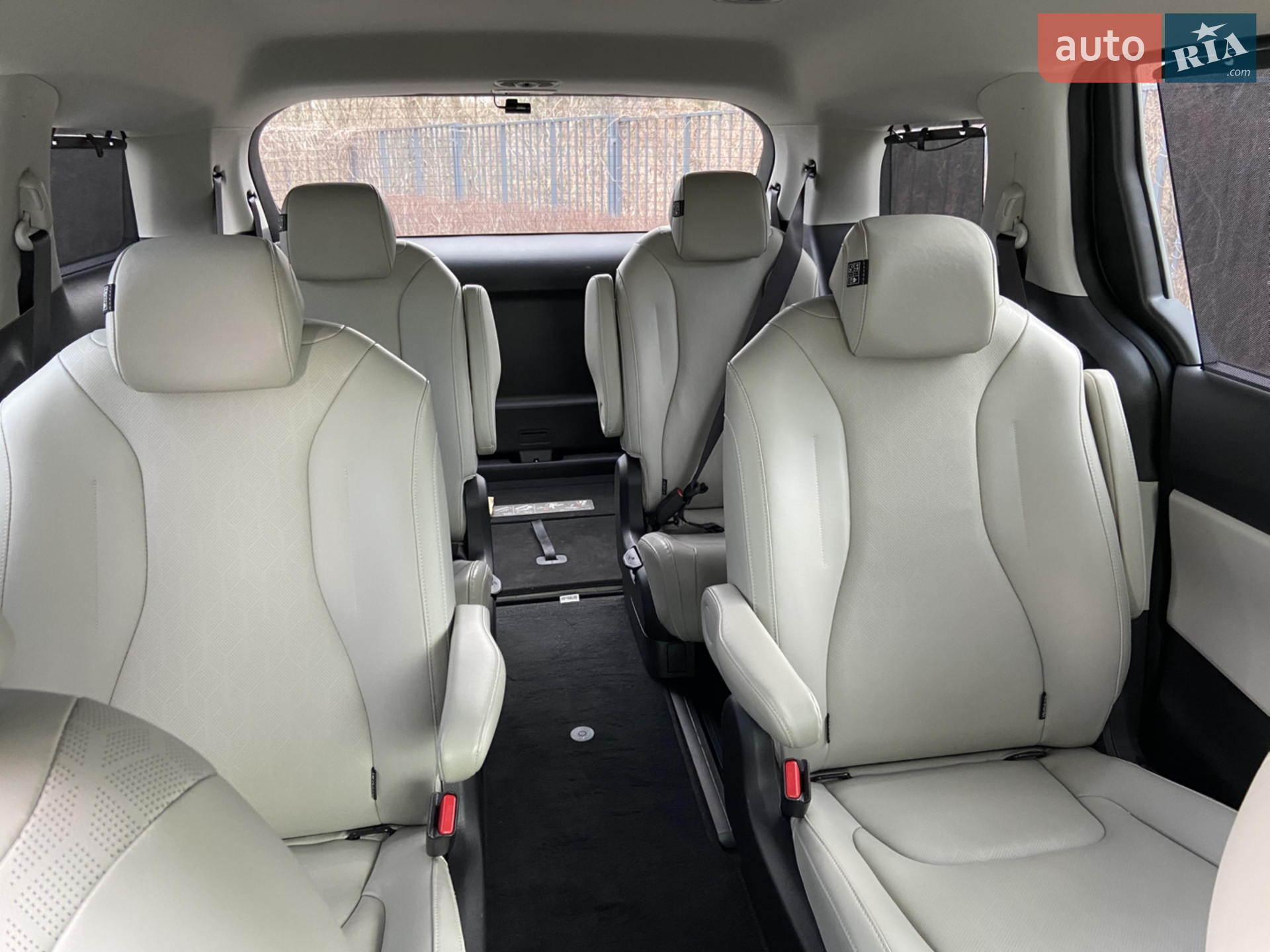 2023 Kia Carnival - мініатюра 13
