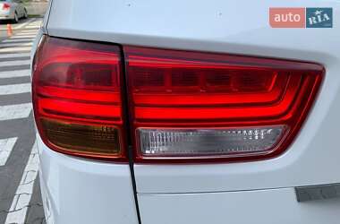 Минивэн Kia Carnival 2017 в 
