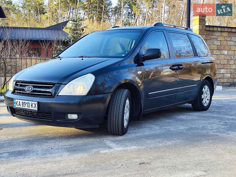 Мінівен Kia Carnival 2007 в Києві
