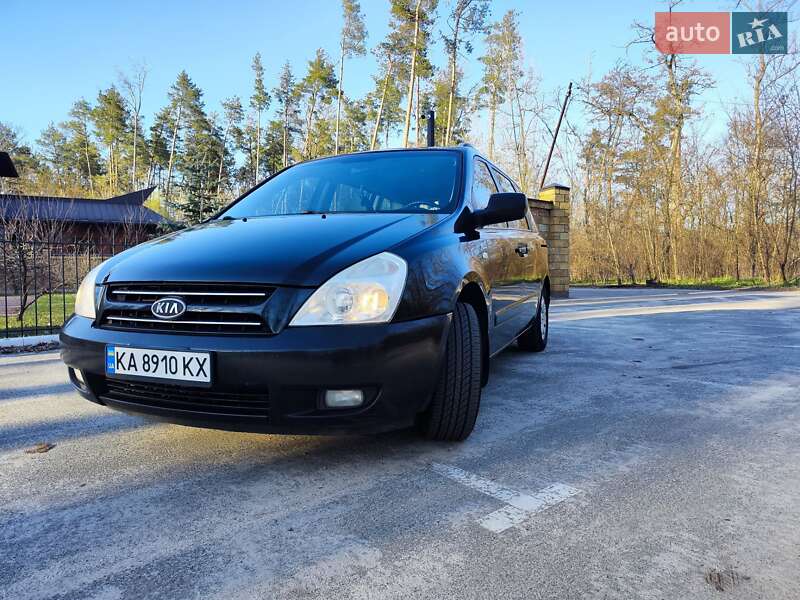 Мінівен Kia Carnival 2007 в Києві