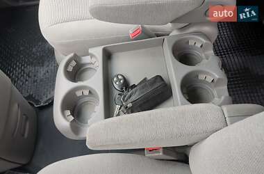 Мінівен Kia Carnival 2008 в 