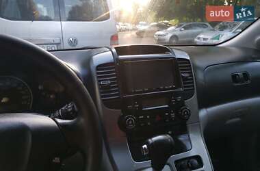 Мінівен Kia Carnival 2008 в 