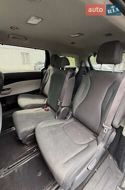 Мінівен Kia Carnival 2022 в 