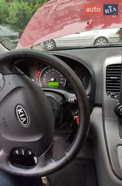 Минивэн Kia Carnival 2007 в 