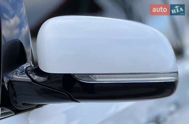 Мінівен Kia Carnival 2017 в 