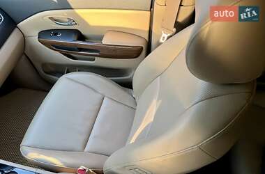 Мінівен Kia Carnival 2017 в 